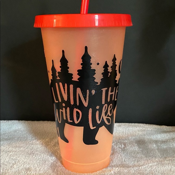 Livin the Wild Life Color Changing Cup - Picture 5 of 7